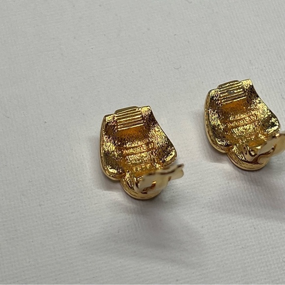 Vintage D'Orlan Signed Gold Tone and Blue/White Enamel Clip On Earrings - Picture 6 of 10